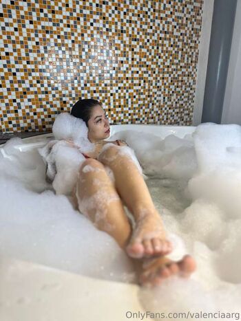 Full leaked Valencia onzz private onlyfans photo