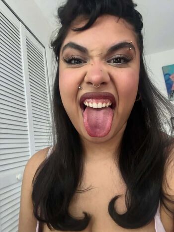 Full leaked Valentna private onlyfans photo