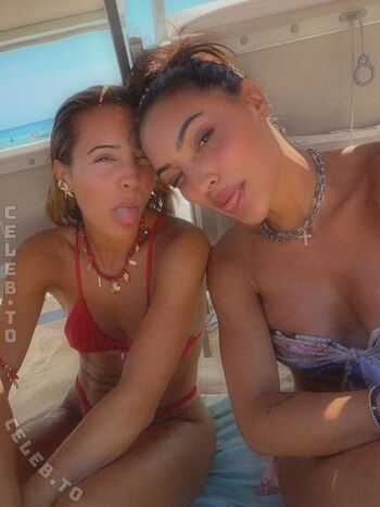Full leaked Valentina maceri page private onlyfans photo