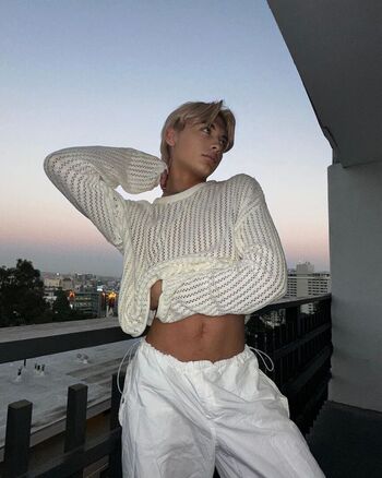 Full leaked Valentino aston page private onlyfans photo