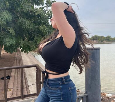 Full leaked Valeria lapizco private onlyfans photo