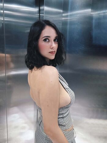 valeria.m.ar