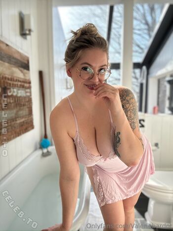 Full leaked Valerie bardot page private onlyfans photo