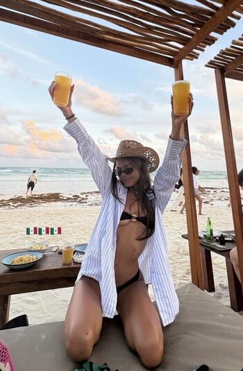 Full leaked Valeriemoralees private onlyfans photo