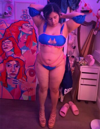 Full leaked Valeriezun private onlyfans photo