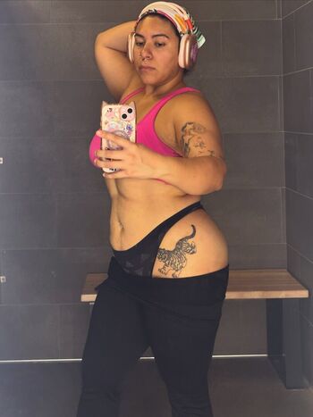 Full leaked Valeriezun private onlyfans photo