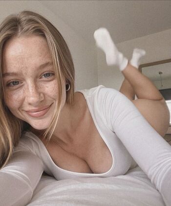 Full leaked Valevane private onlyfans photo