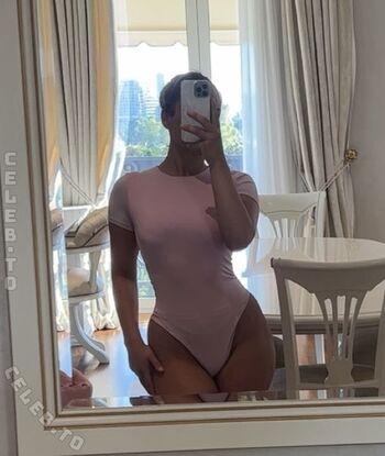 Full leaked Valonaash page private onlyfans photo