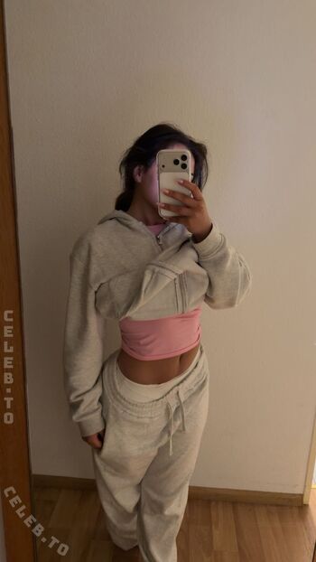 Full leaked Valonaash page private onlyfans photo