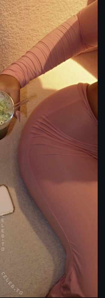 Full leaked Valonaash private onlyfans photo