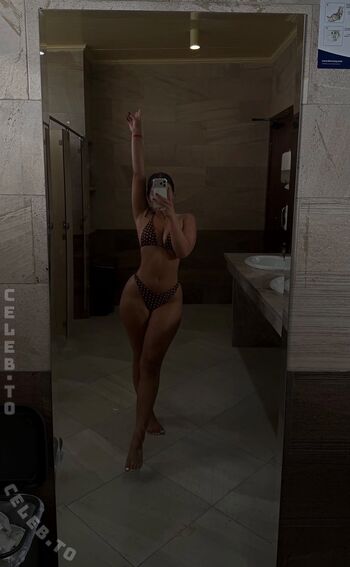 Full leaked Valonaash page private onlyfans photo