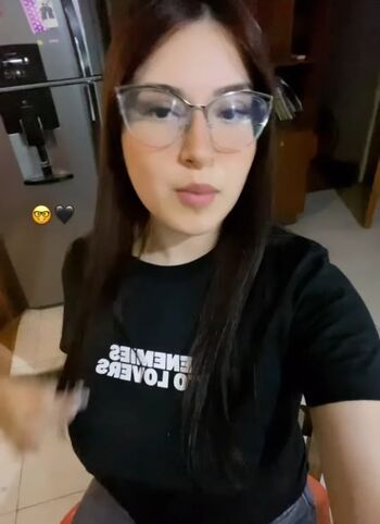 Full leaked Valuu private onlyfans photo