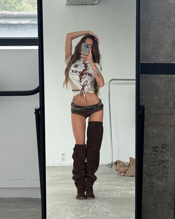 Full leaked Valya karnaval page private onlyfans photo
