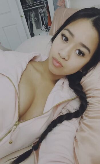 Full leaked Valyn nguyen private onlyfans photo