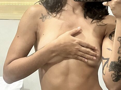 Full leaked Vampiredak private onlyfans photo