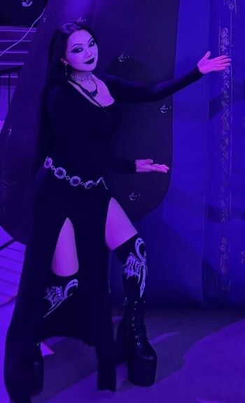 Full leaked Vampybitme linda le page private onlyfans photo