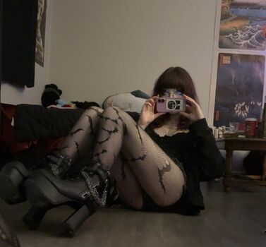 Full leaked Vampyricfangz private onlyfans photo