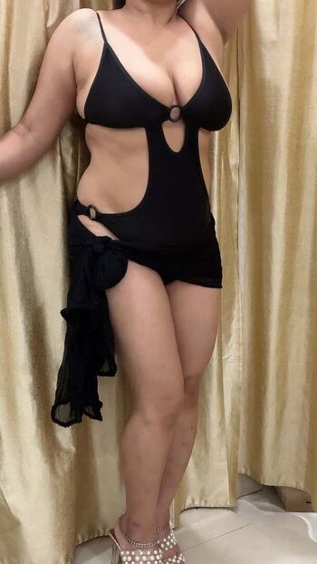 Full leaked Vandana pathak private onlyfans photo