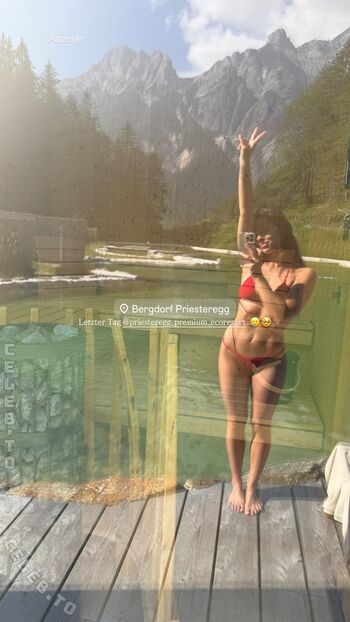 Full leaked Vanessa mai page private onlyfans photo