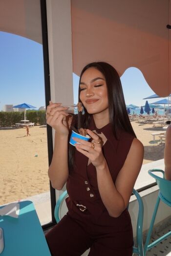 Full leaked Vanessa wenk page private onlyfans photo