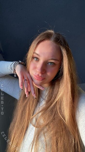 Full leaked Vanexmoto private onlyfans photo