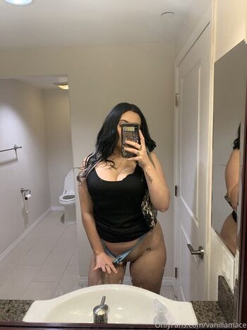 Full leaked Vanillamace  page private onlyfans photo