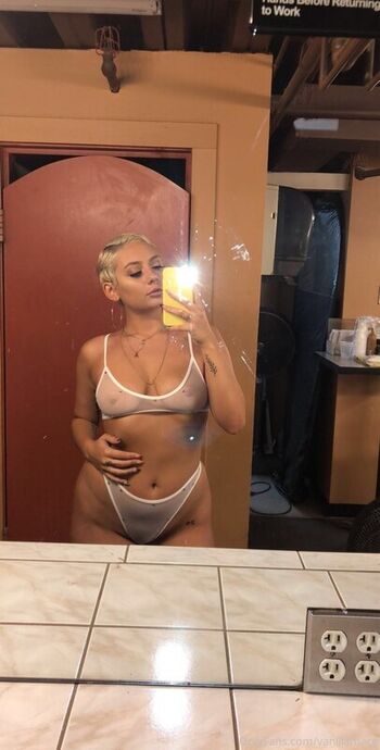 Full leaked Vanillamace private onlyfans photo