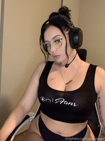 Full leaked Vanillamace private onlyfans photo