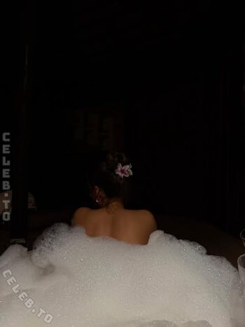 Full leaked Vanutschii private onlyfans photo