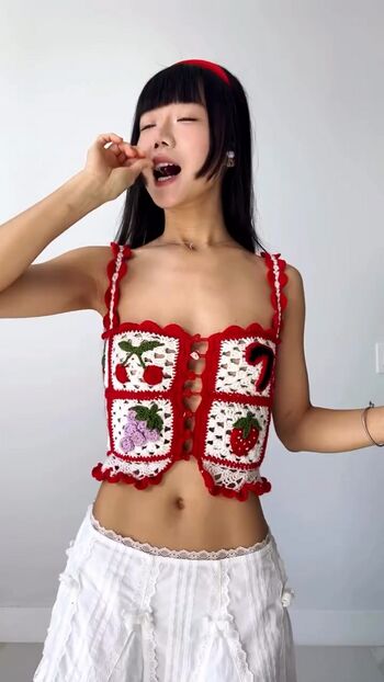 Full leaked Veganbunnyelle private onlyfans photo