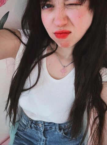 Full leaked Vekikusuo private onlyfans photo