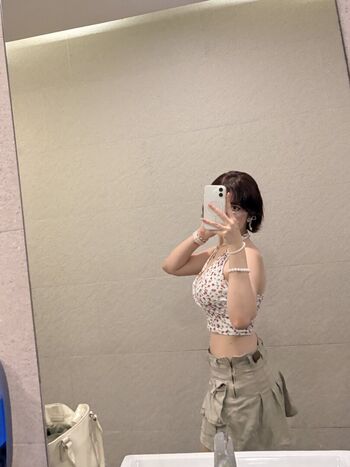 Full leaked Vekikusuo private onlyfans photo