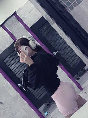 Full leaked Vekikusuo private onlyfans photo