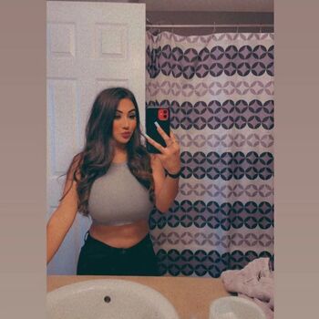 Full leaked Velizkira private onlyfans photo