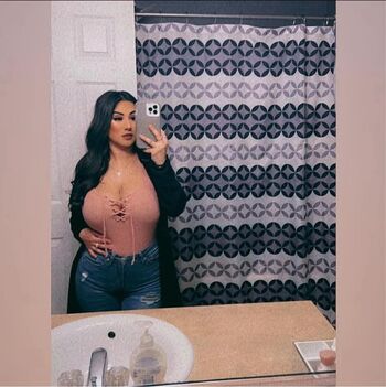 Full leaked Velizkira private onlyfans photo