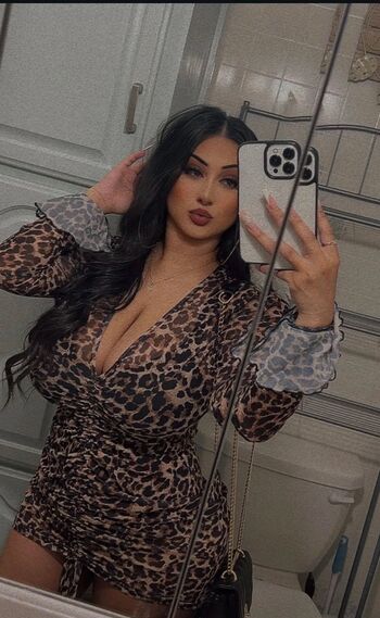 Full leaked Velizkira private onlyfans photo