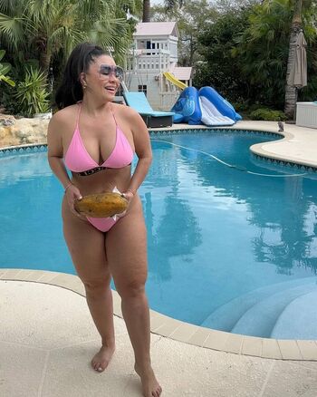 Full leaked Venezuelas private onlyfans photo