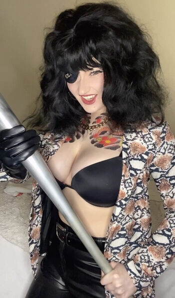 Full leaked Venom wifey page private onlyfans photo