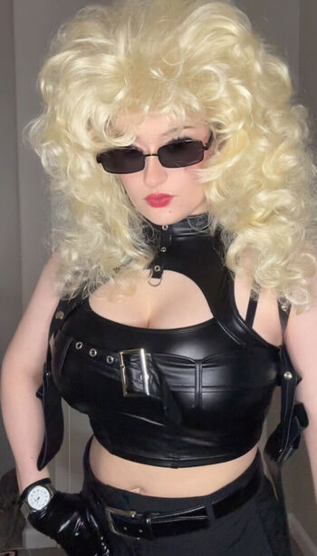 Full leaked Venom wifey page private onlyfans photo