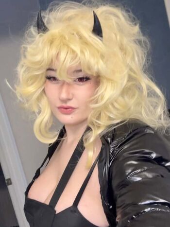 Full leaked Venom wifey private onlyfans photo
