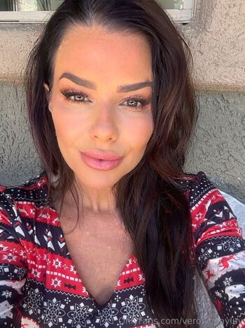 Full leaked Veronica avluv page private onlyfans photo