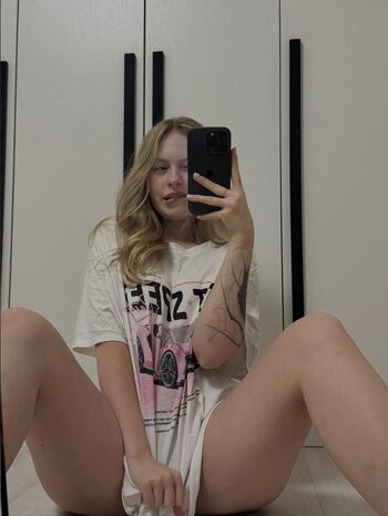 Full leaked Veronica blush private onlyfans photo