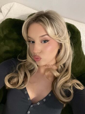 Full leaked Veronika asmr private onlyfans photo
