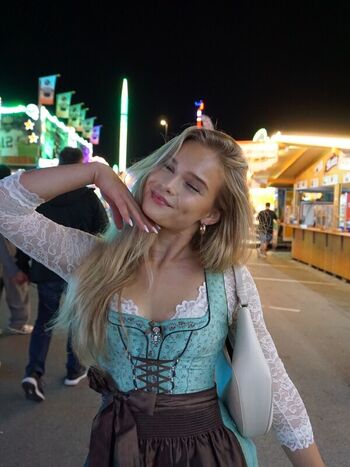 Veronika Miller