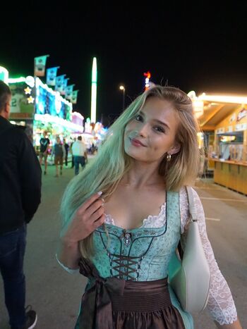 Veronika Miller