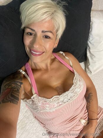 Full leaked Veronique page private onlyfans photo