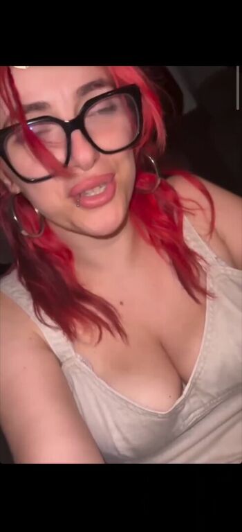 Full leaked Vibezgizem private onlyfans photo