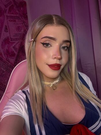 Full leaked Vickydoll private onlyfans photo