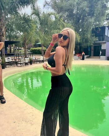 Full leaked Vickyespinedo private onlyfans photo