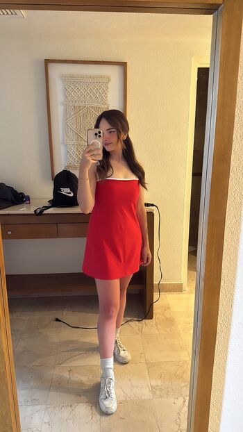 Full leaked Vickypalami private onlyfans photo